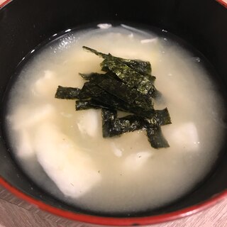 たたき長芋と海苔の味噌汁